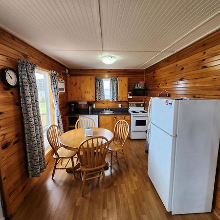 Cavendish Bosom Buddies Cottage Resort Exteriör bild
