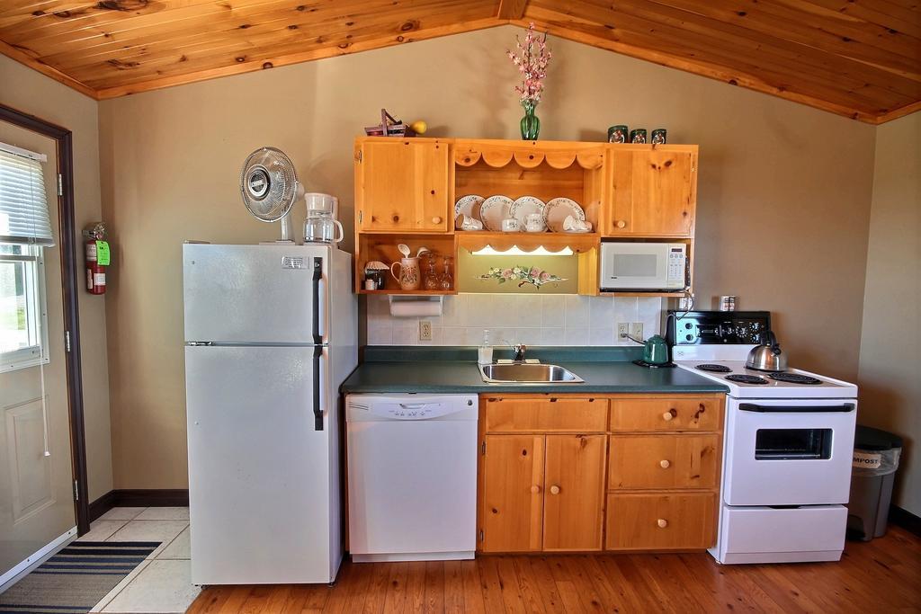 Cavendish Bosom Buddies Cottage Resort Exteriör bild